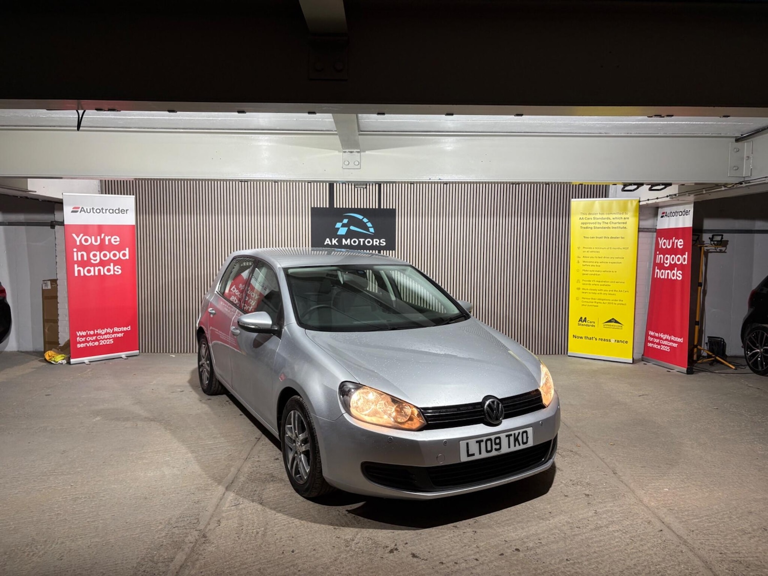 Used Volkswagen Golf 2009 for sale - 76839500: Photo 1