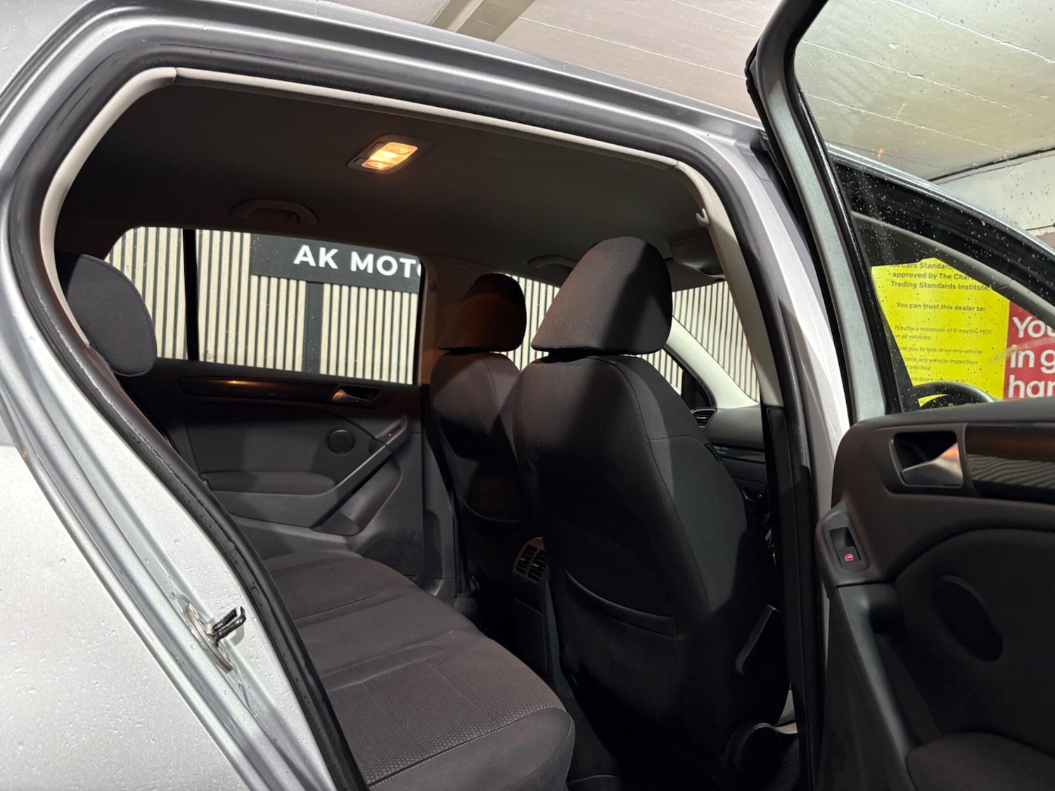 Used Volkswagen Golf 2009 for sale - 76839500: Photo 21