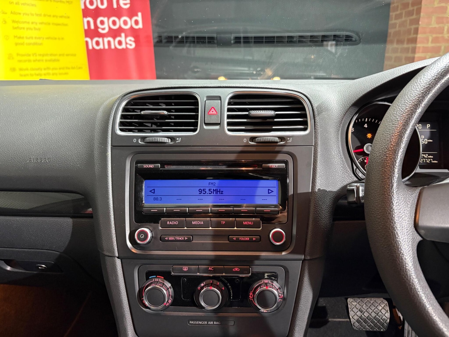 Used Volkswagen Golf 2009 for sale - 76839500: Photo 28