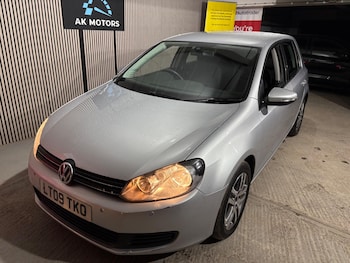Used Volkswagen Golf 2009 for sale - 76839500: Photo