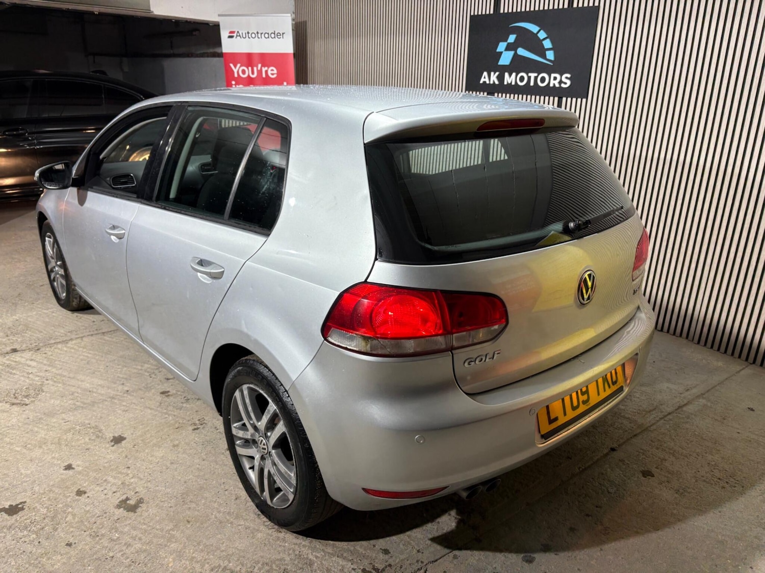 Used Volkswagen Golf 2009 for sale - 76839500: Photo 3
