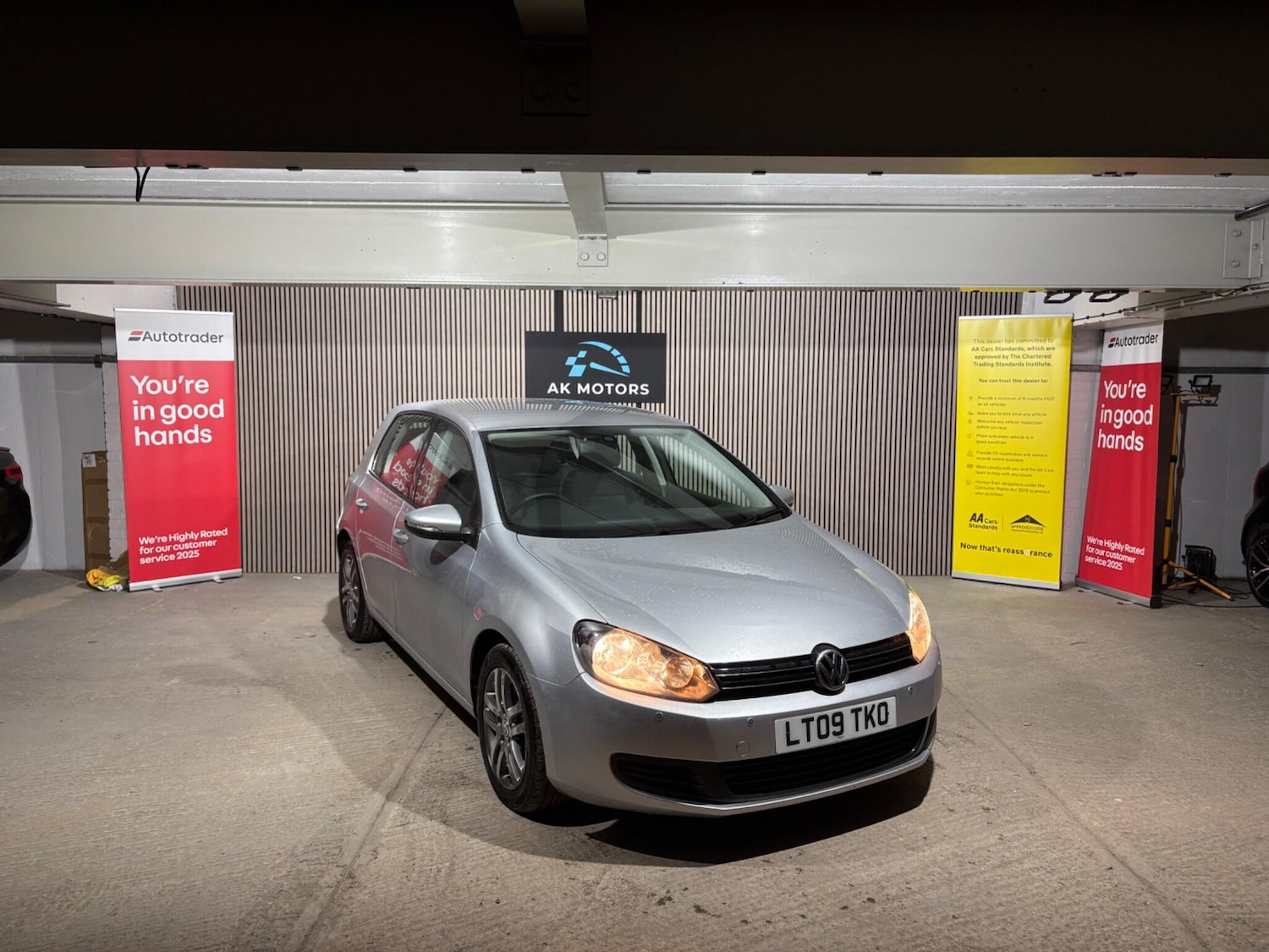 Used Volkswagen Golf 2009 for sale - 76839500: Photo 5