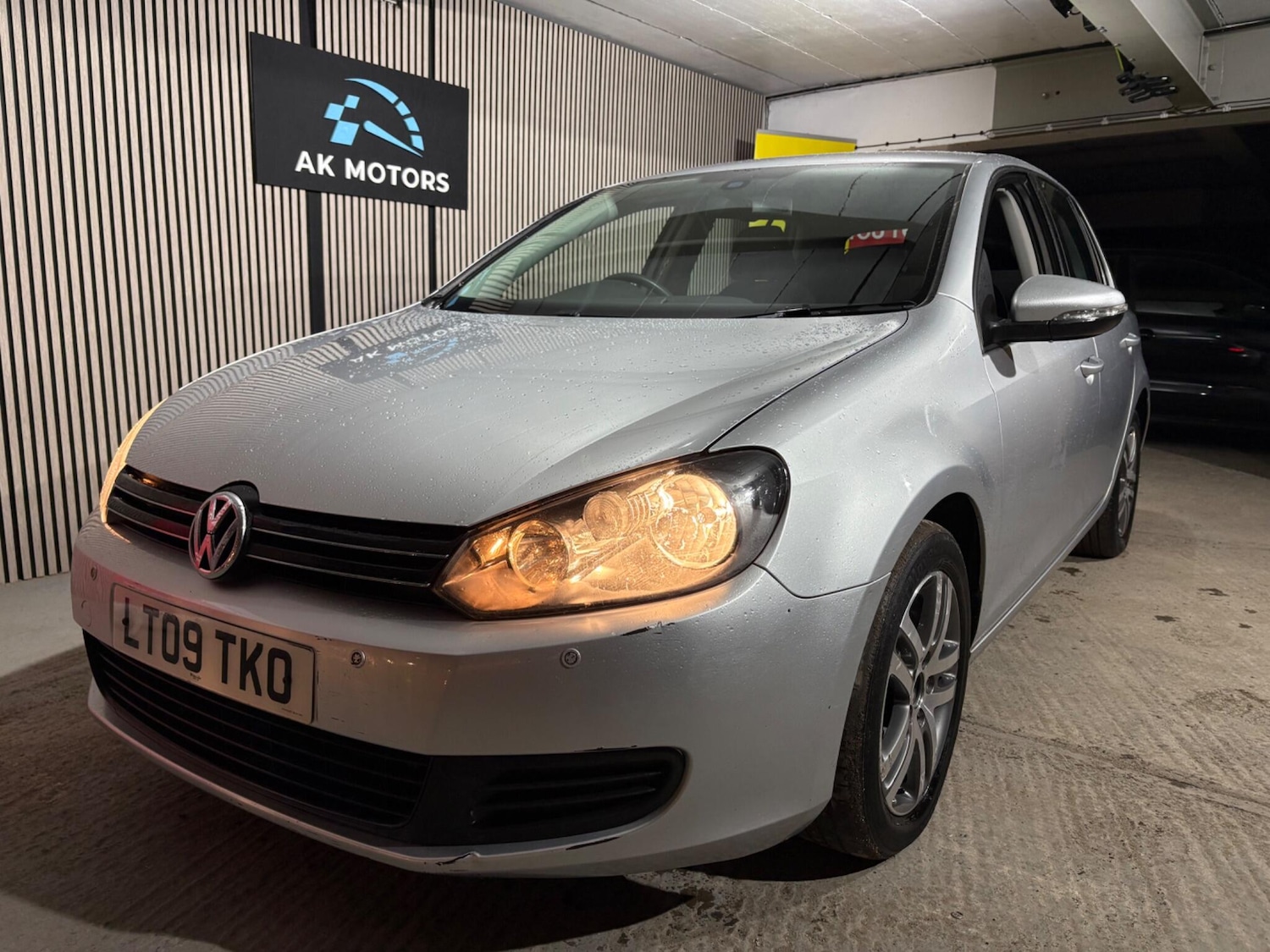 Used Volkswagen Golf 2009 for sale - 76839500: Photo 9