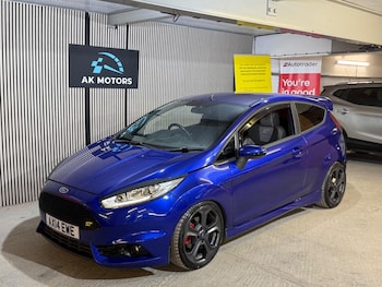 Used Ford Fiesta 2014 for sale - 79325393: Photo