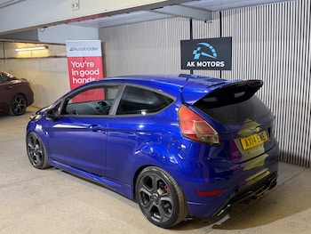 Used Ford Fiesta 2014 for sale - 79325393: Photo