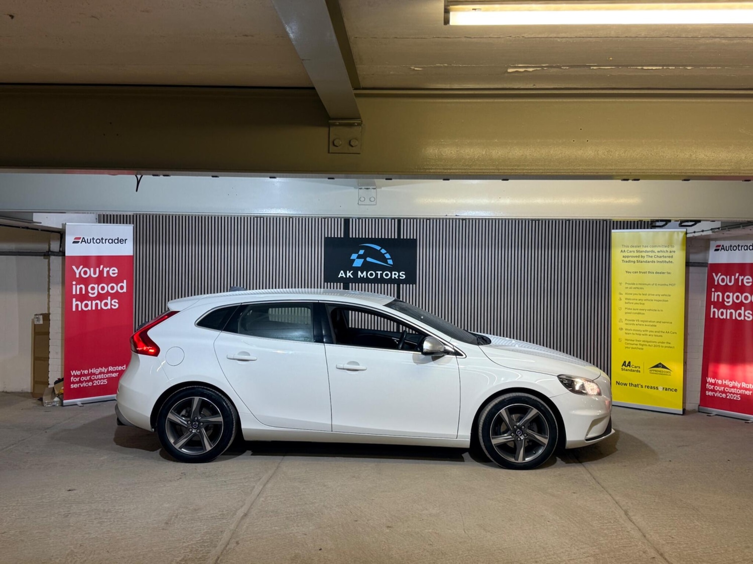 Used Volvo V40 2015 for sale - 77670314: Photo 18