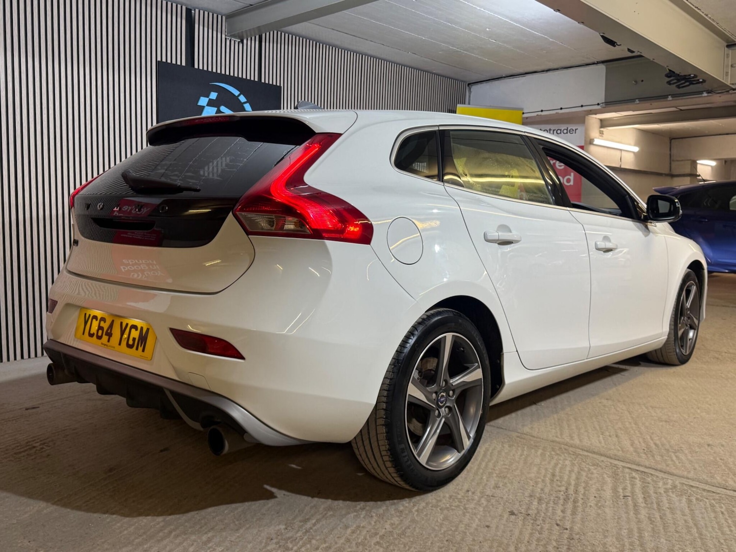 Used Volvo V40 2015 for sale - 77670314: Photo 21