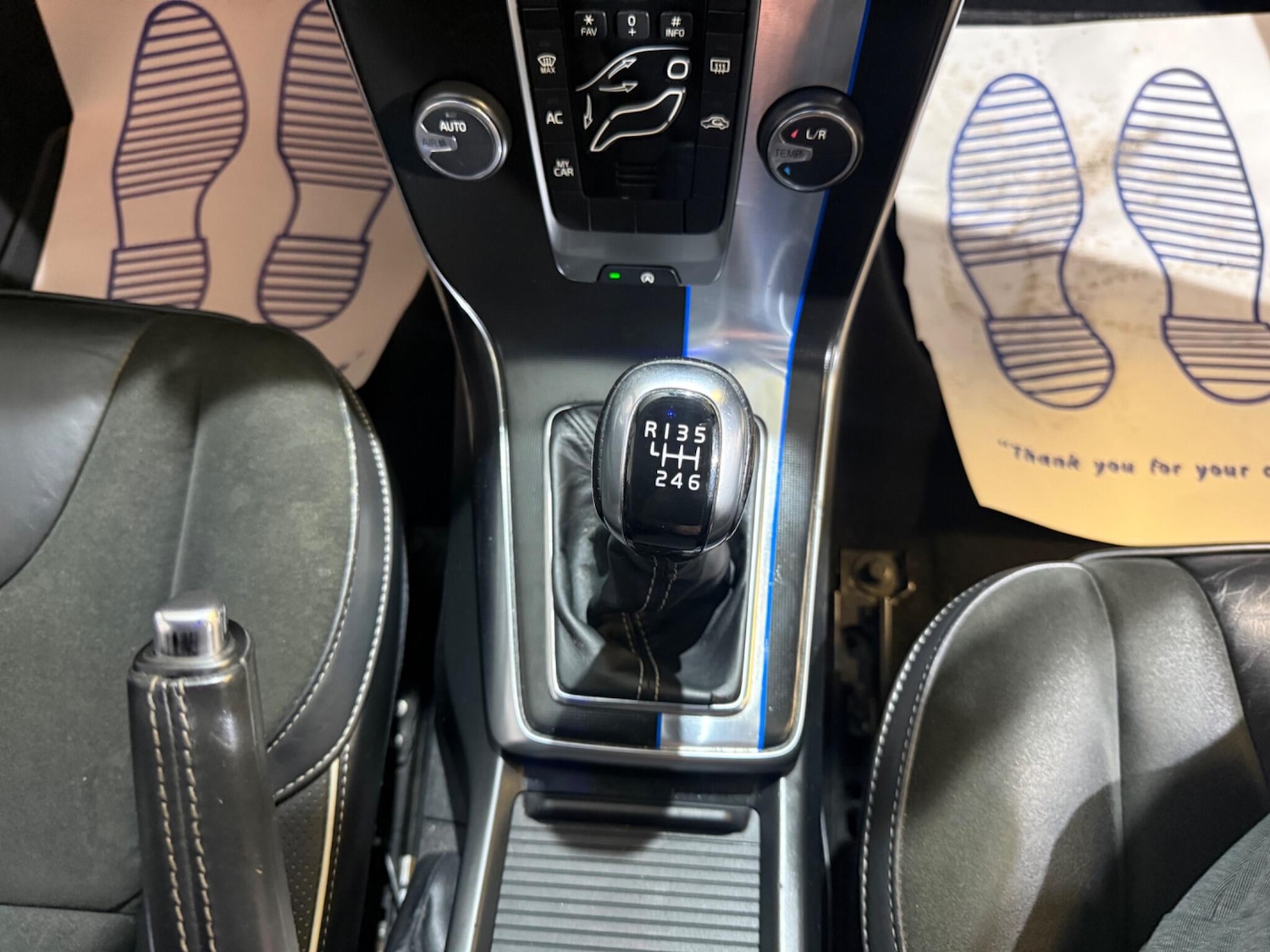 Used Volvo V40 2015 for sale - 77670314: Photo 24