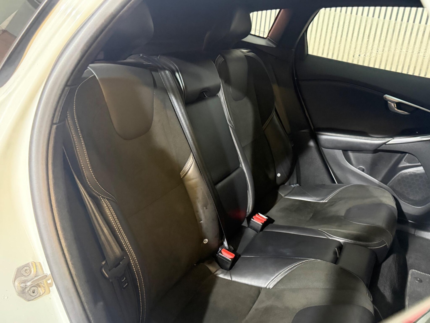 Used Volvo V40 2015 for sale - 77670314: Photo 29