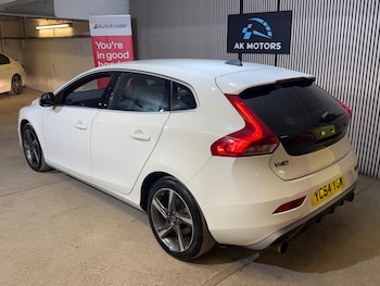 Used Volvo V40 2015 for sale - 77670314: Photo