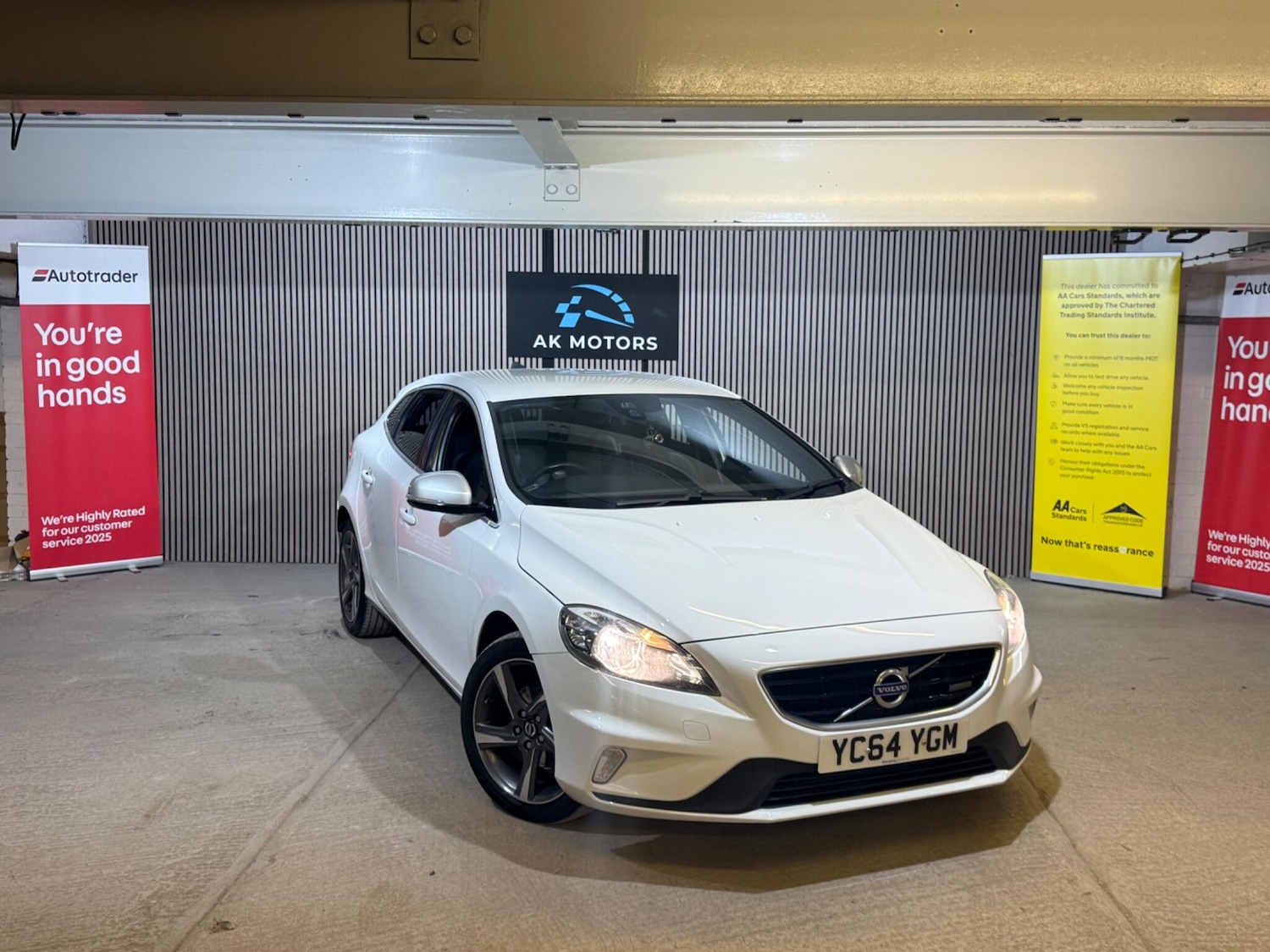 Used Volvo V40 2015 for sale - 77670314: Photo 5