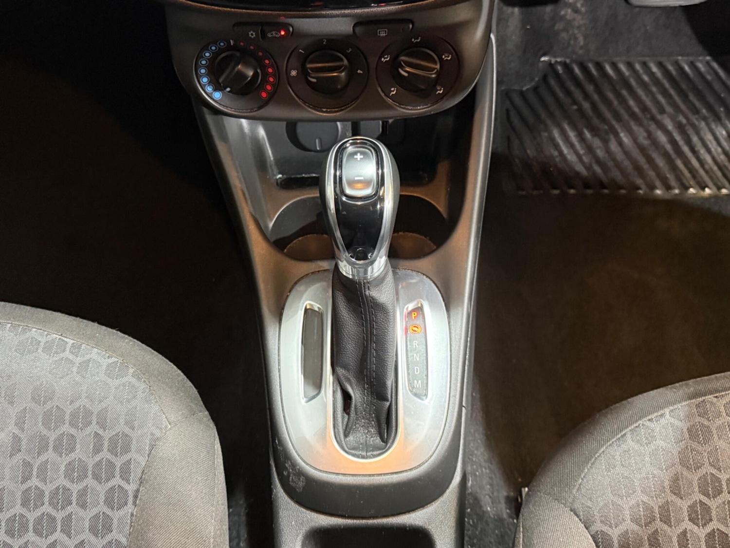 Used Vauxhall Corsa 2016 for sale - 78062675: Photo 19