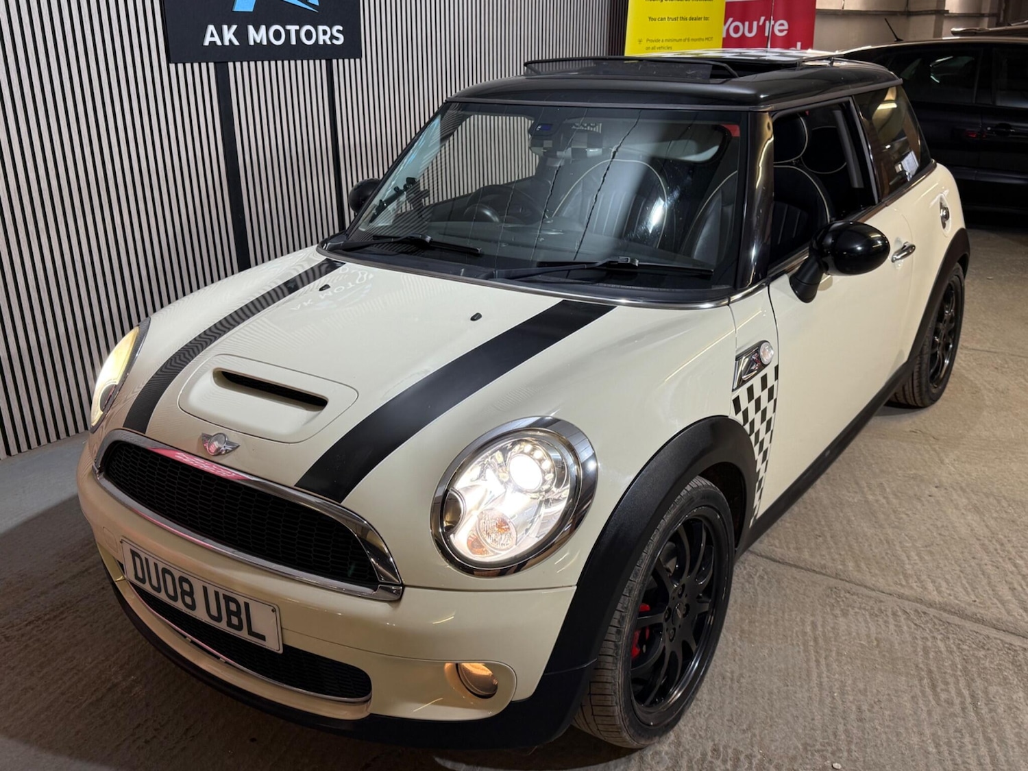 Used MINI Hatch 2008 for sale - 76689722: Photo 2