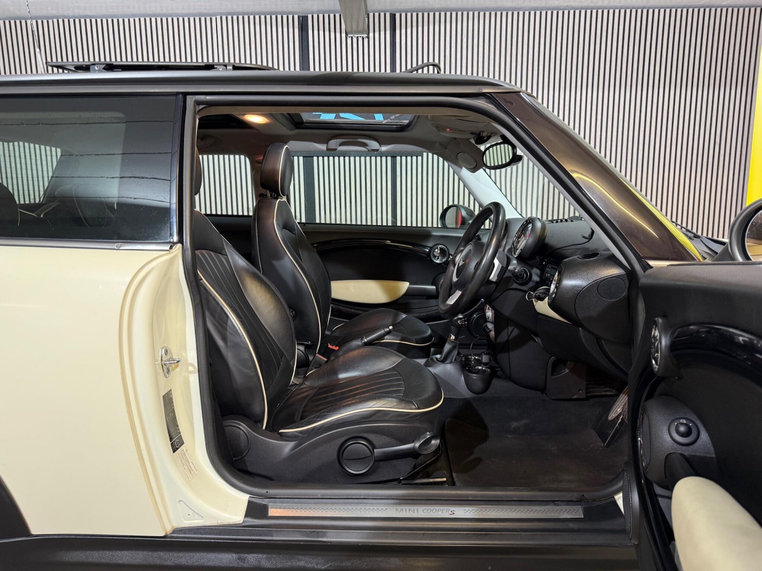 Used MINI Hatch 2008 for sale - 76689722: Photo 20