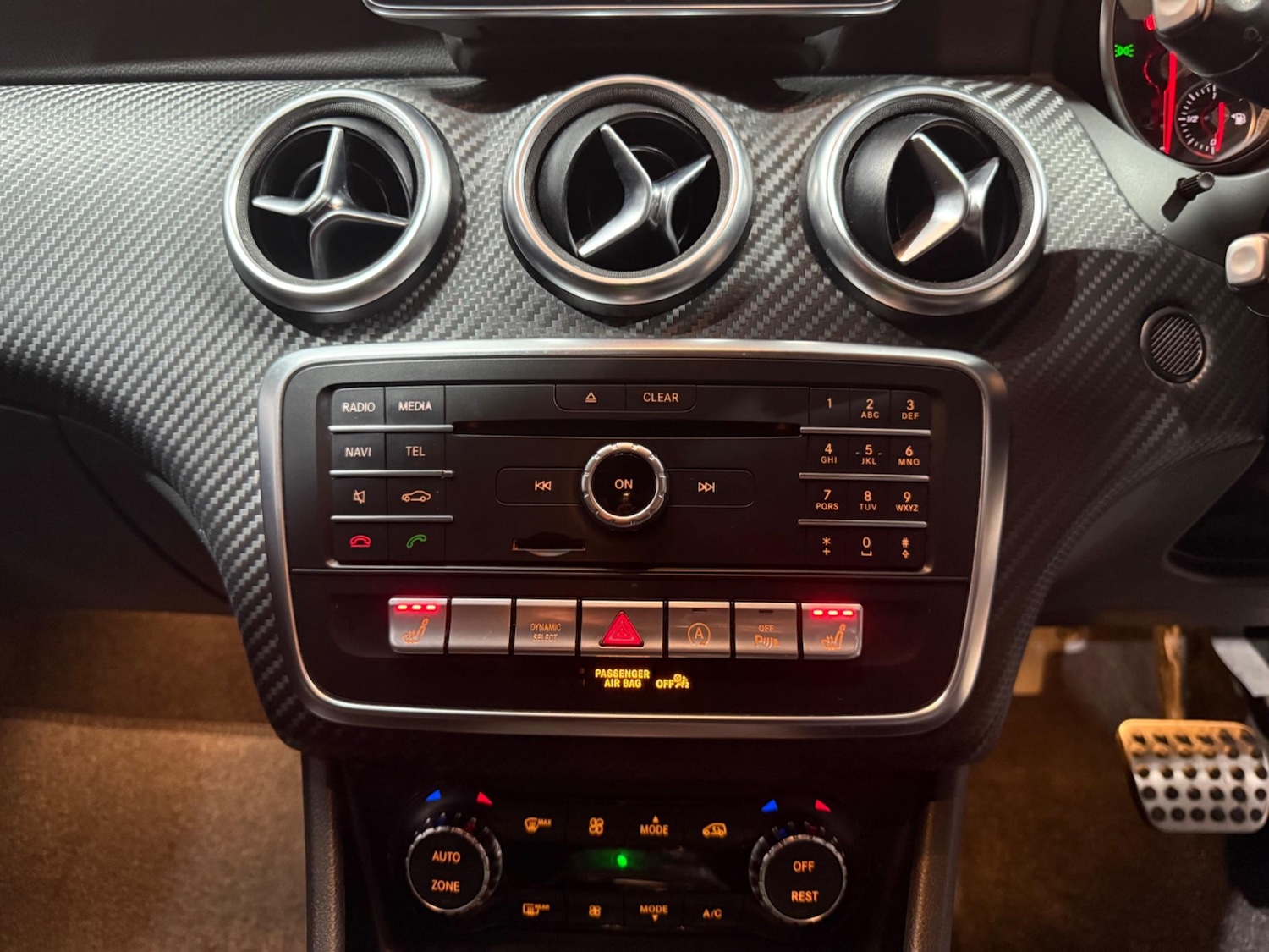 Used Mercedes-Benz A-Class 2015 for sale - 76425637: Photo 25