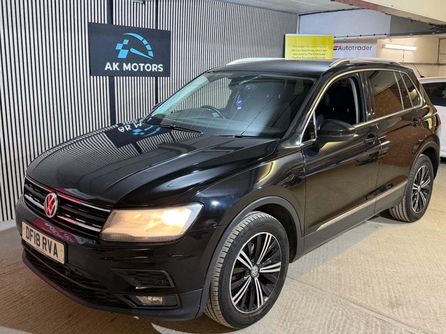 Used Volkswagen Tiguan 2018 for sale - 78058805: Photo 2