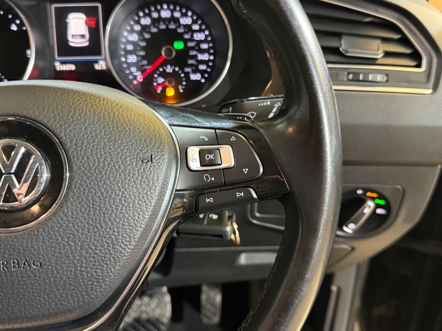 Used Volkswagen Tiguan 2018 for sale - 78058805: Photo 41