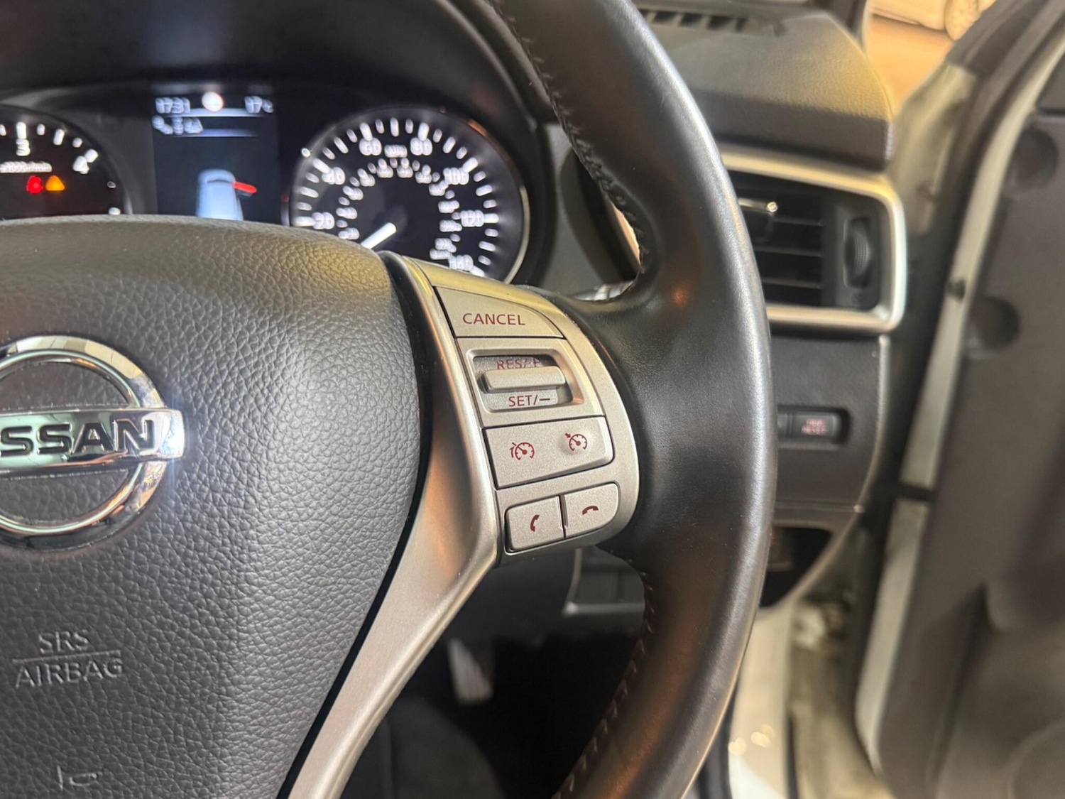 Used Nissan Qashqai 2014 for sale - 78203875: Photo 30