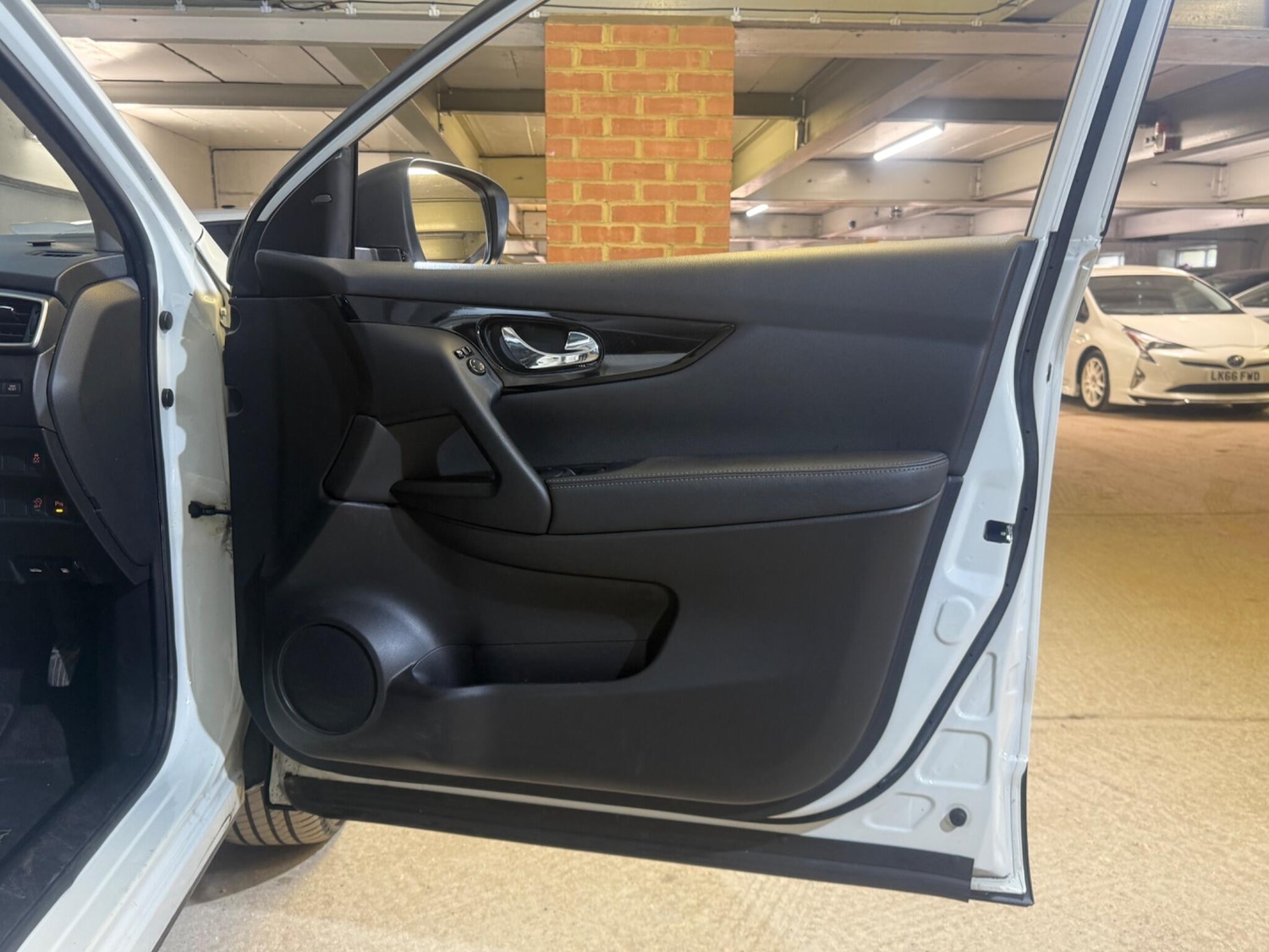 Used Nissan Qashqai 2014 for sale - 78203875: Photo 35