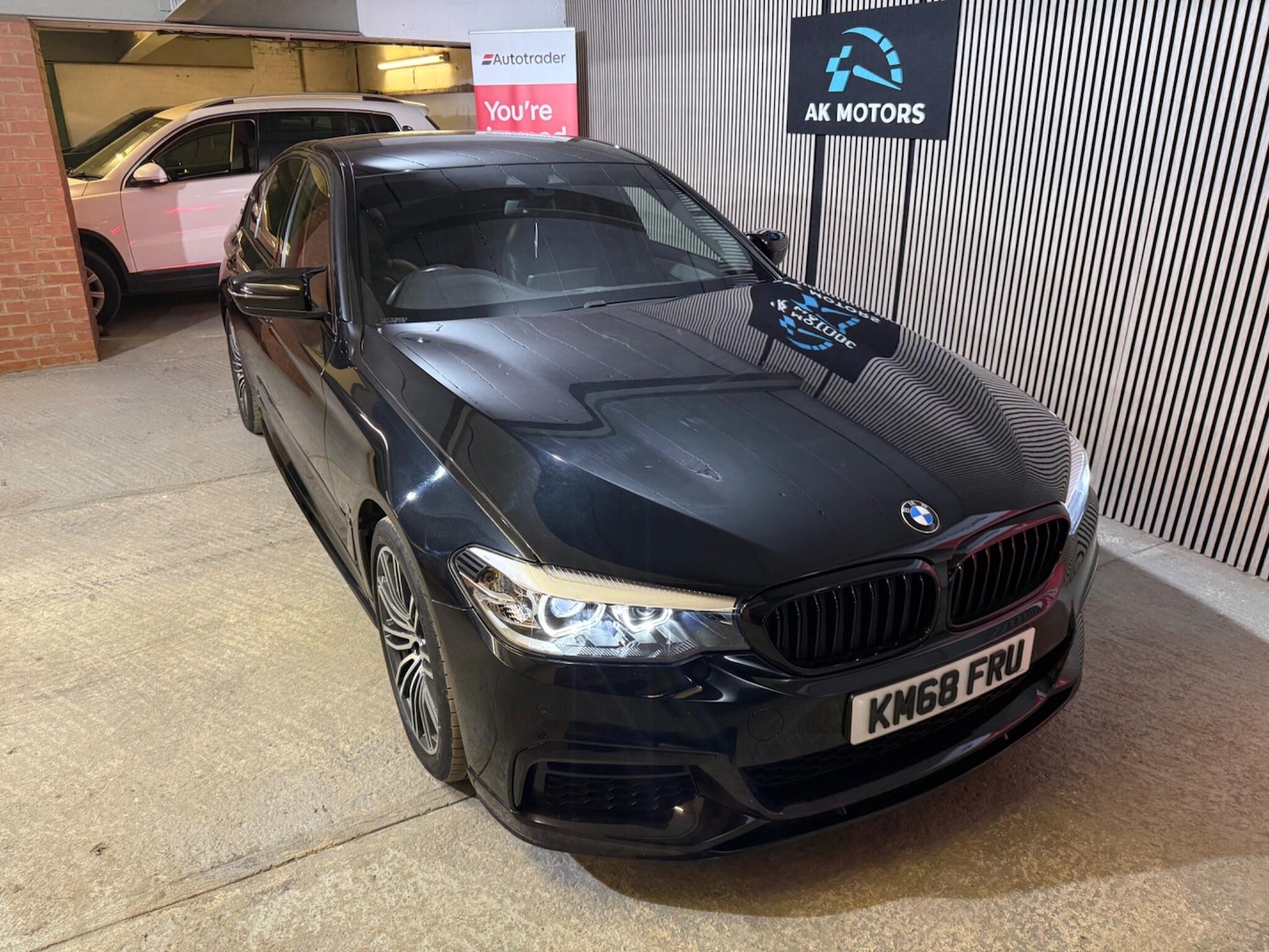 Used BMW 5 Series 2018 for sale - 76801154: Photo 9