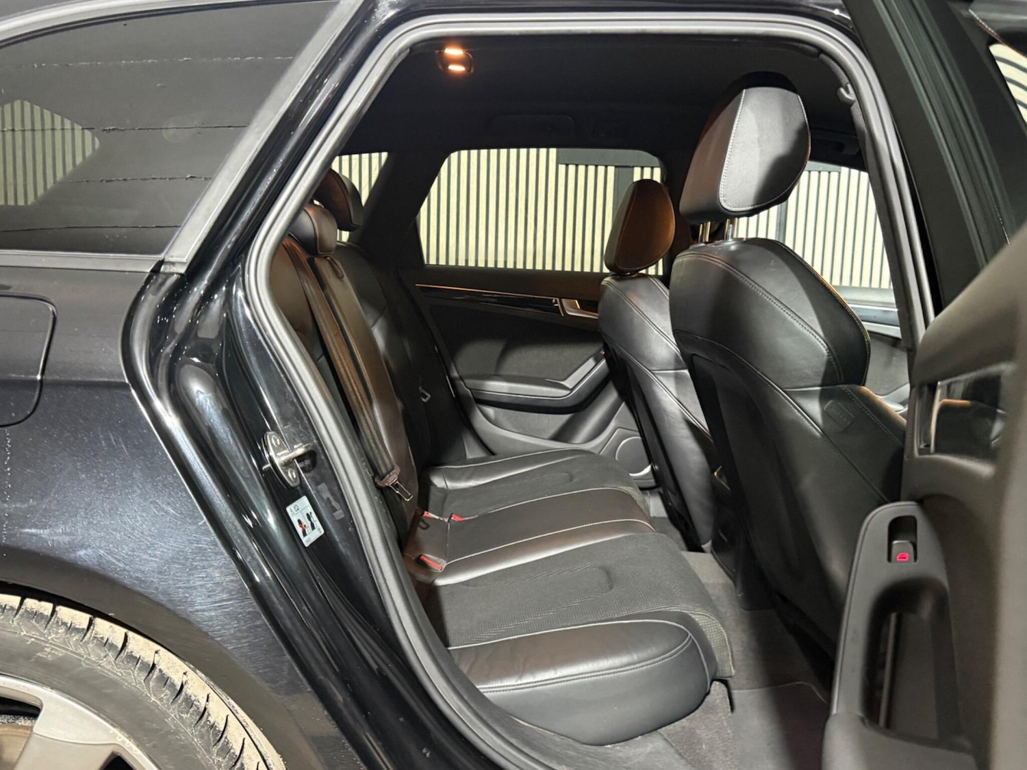 Used Audi A4 2011 for sale - 77484325: Photo 26