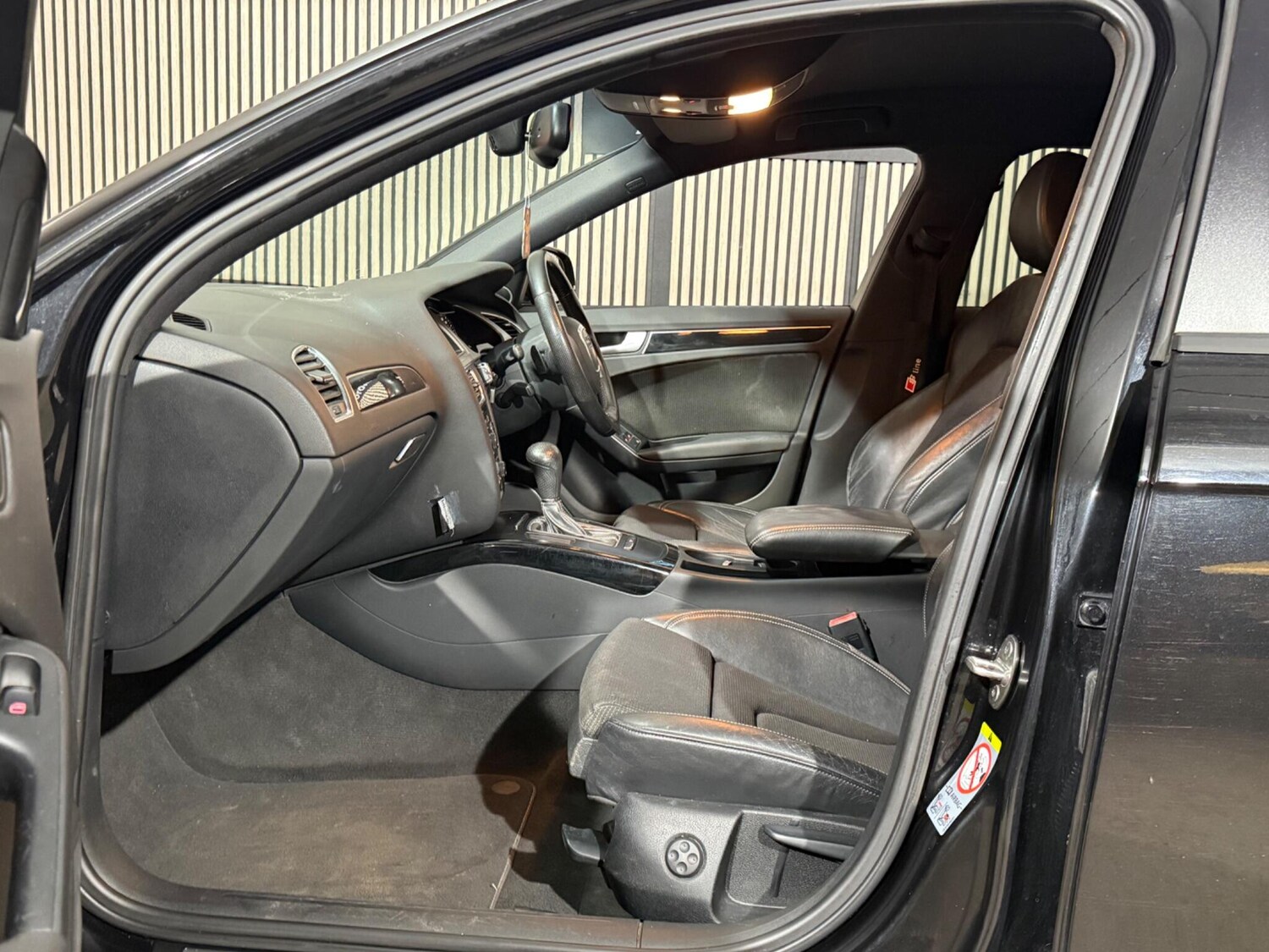 Used Audi A4 2011 for sale - 77484325: Photo 41