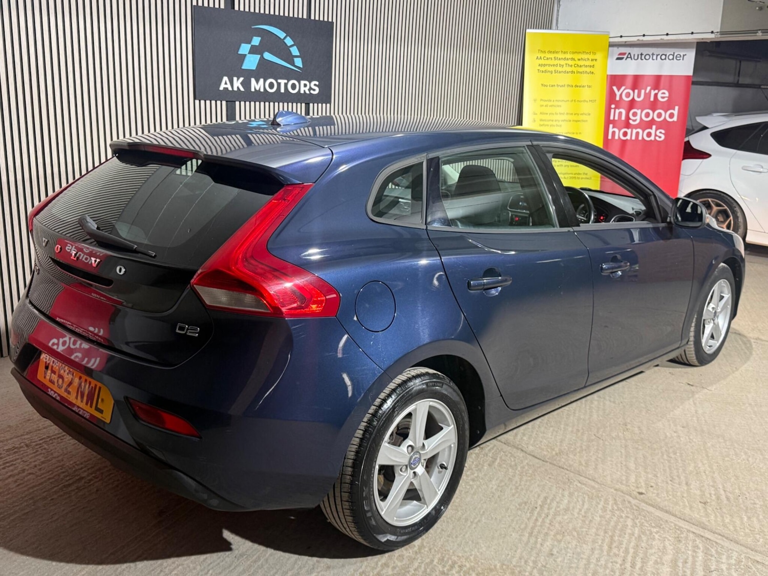 Used Volvo V40 2013 for sale - 77883085: Photo 17