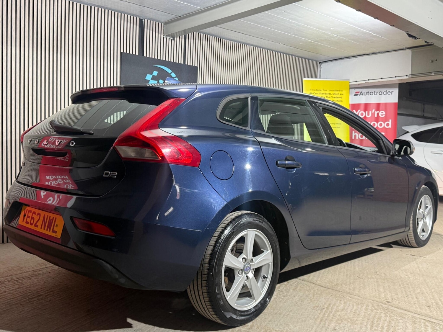 Used Volvo V40 2013 for sale - 77883085: Photo 19