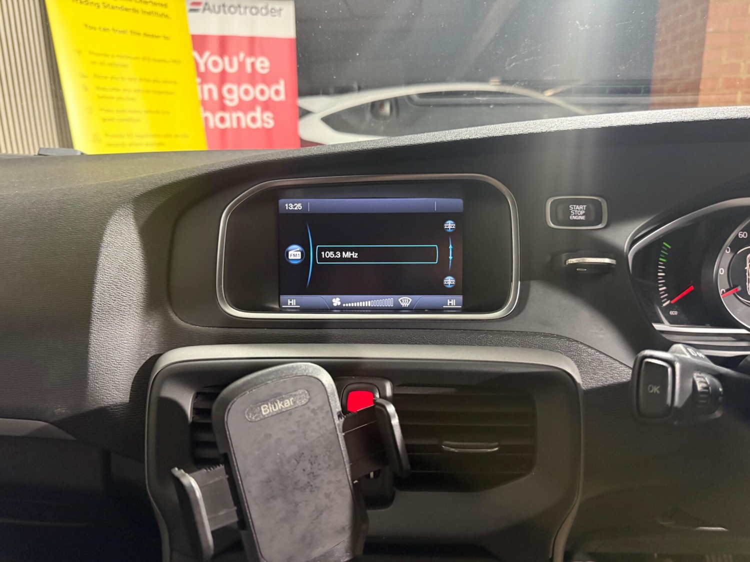 Used Volvo V40 2013 for sale - 77883085: Photo 34