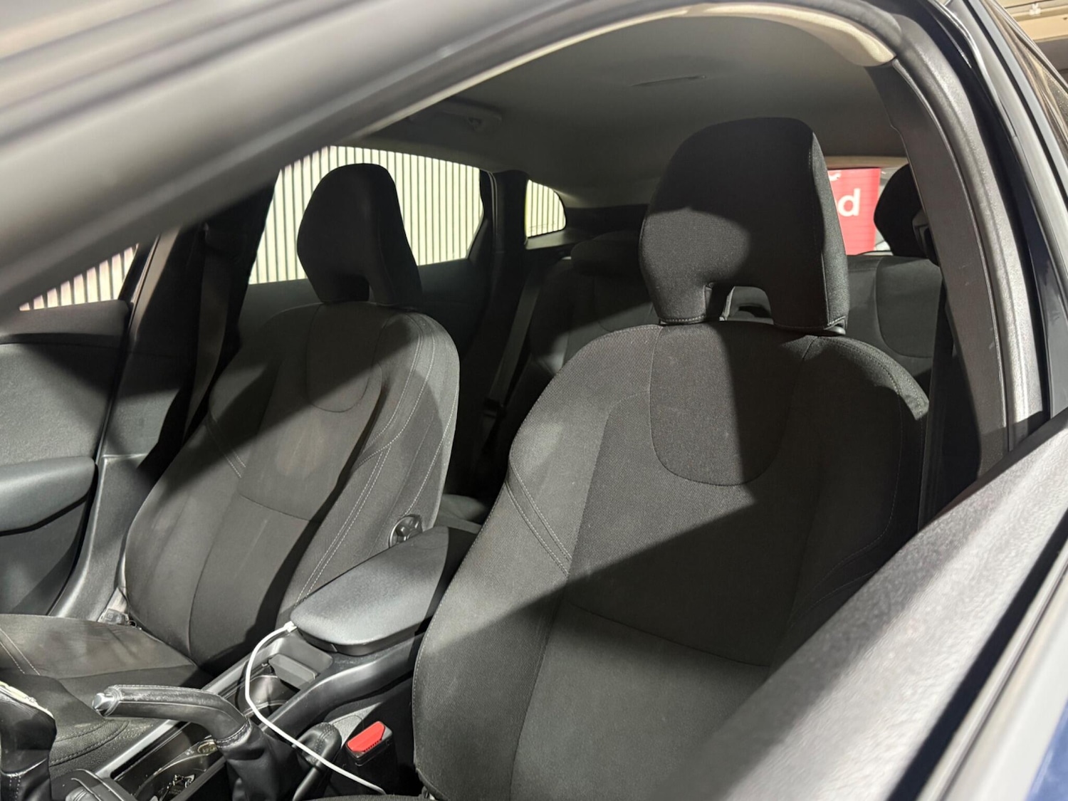 Used Volvo V40 2013 for sale - 77883085: Photo 37