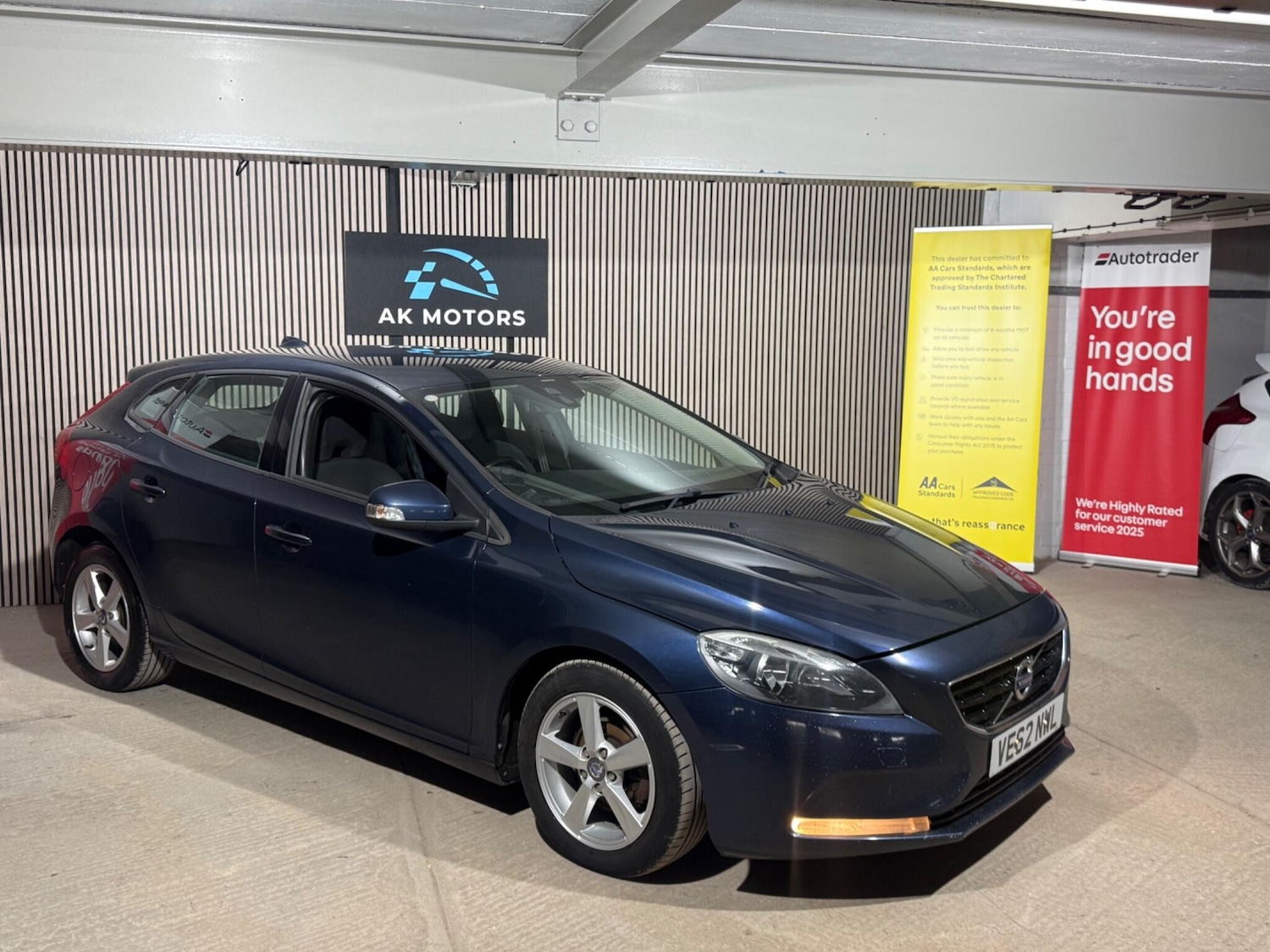 Used Volvo V40 2013 for sale - 77883085: Photo 6