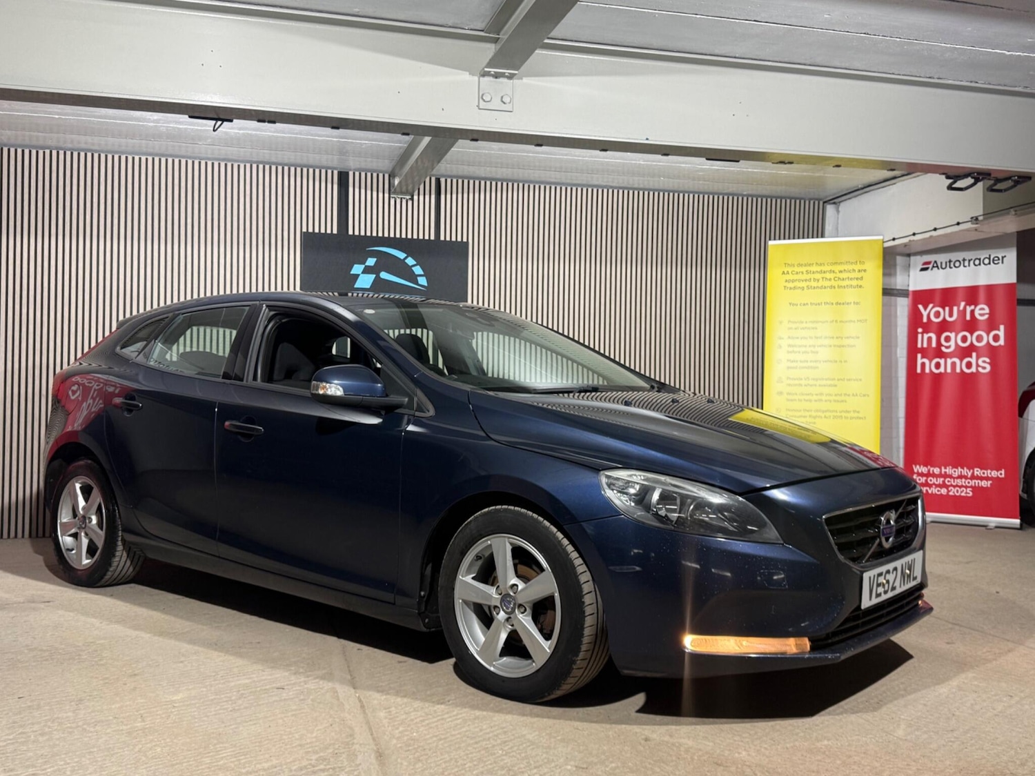 Used Volvo V40 2013 for sale - 77883085: Photo 7