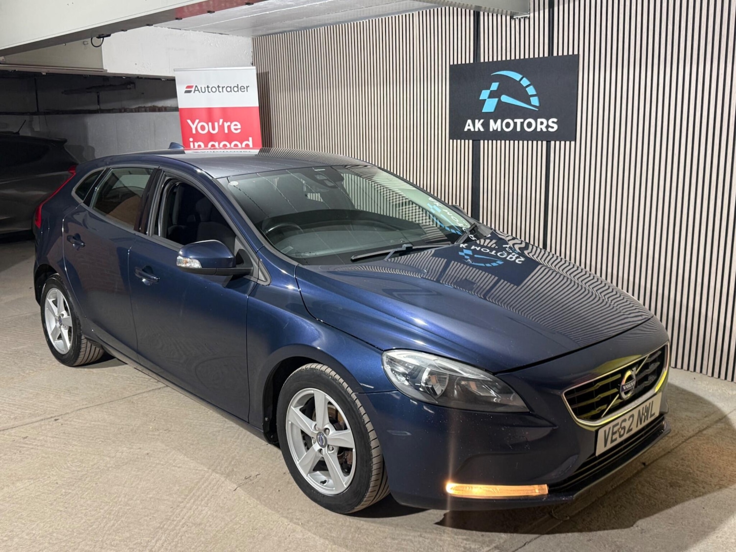 Used Volvo V40 2013 for sale - 77883085: Photo 8