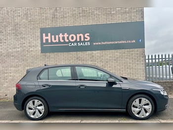 Used Volkswagen Golf 2022 for sale - 76245400: Photo