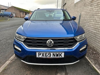 Used Volkswagen T-Roc 2019 for sale - 76438969: Photo