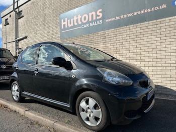 2010 (10) - 1.0 VVT-i Black 5dr