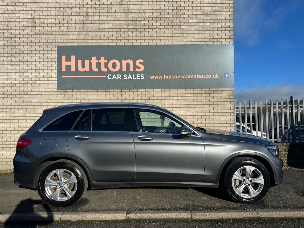 Used Mercedes-Benz GLC 2016 for sale - 77152894: Photo 2