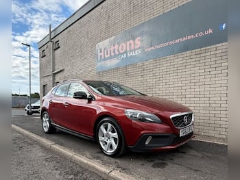 Used Volvo V40 2014 for sale - 79636554: Photo