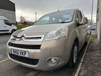 Used Citroen Berlingo 2011 for sale - 76724399: Photo