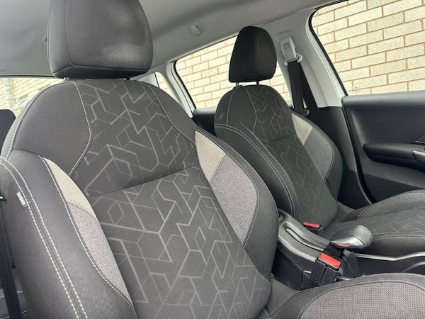 Used Peugeot 2008 2017 for sale - 76245215: Photo 10