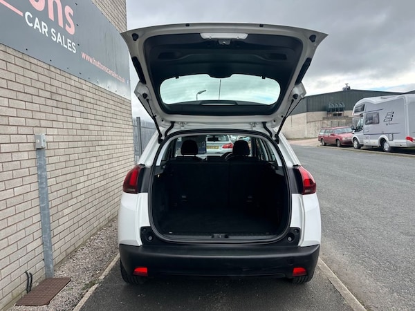 Used Peugeot 2008 2017 for sale - 76245215: Photo 7