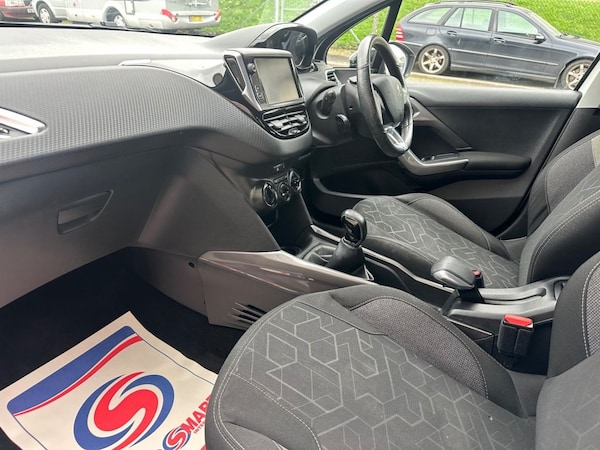 Used Peugeot 2008 2017 for sale - 76245215: Photo 9