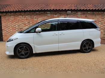 Used Toyota Estima 2016 for sale - 79060429: Photo