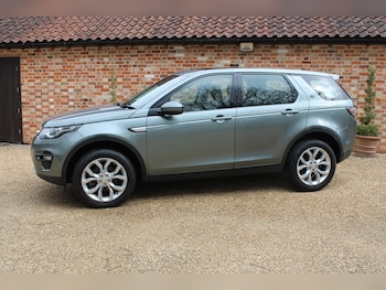 Used Land Rover Discovery Sport 2015 for sale - 78932797: Photo
