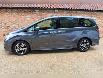 Used Honda Odyssey 2016 for sale - 79011035: Photo