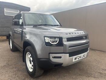 Land Rover - Defender