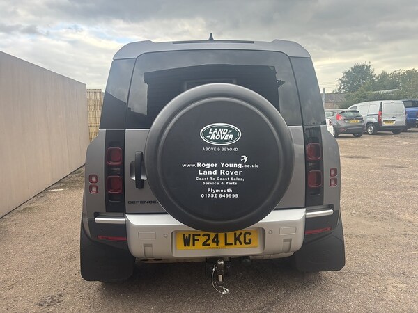 Used Land Rover Defender 2024 for sale - 76320243: Photo 9