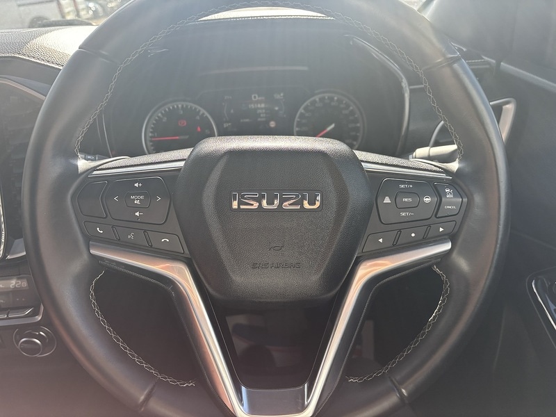 Used Isuzu D-Max 2023 for sale - 76057142: Photo 14