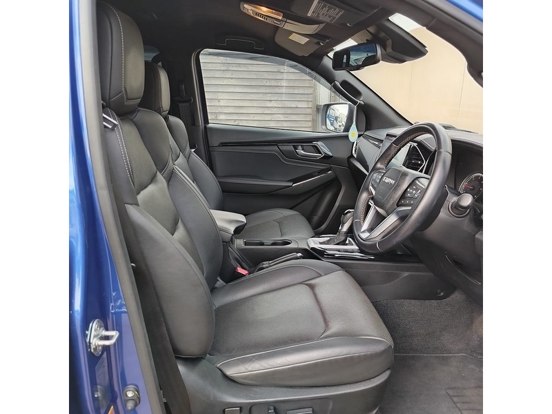 Used Isuzu D-Max 2023 for sale - 76057142: Photo 8