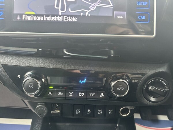 Used Toyota Hilux 2019 for sale - 76320244: Photo 16